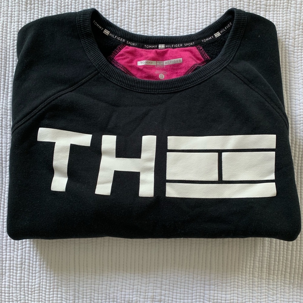 Tommy Hilfiger cropped sweatshirt